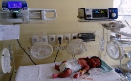 Помогни Неонатологично отделение в МБАЛ гр. Шумен да получи пациентен монитор , за лечението на новородени деца в тежко състояние.